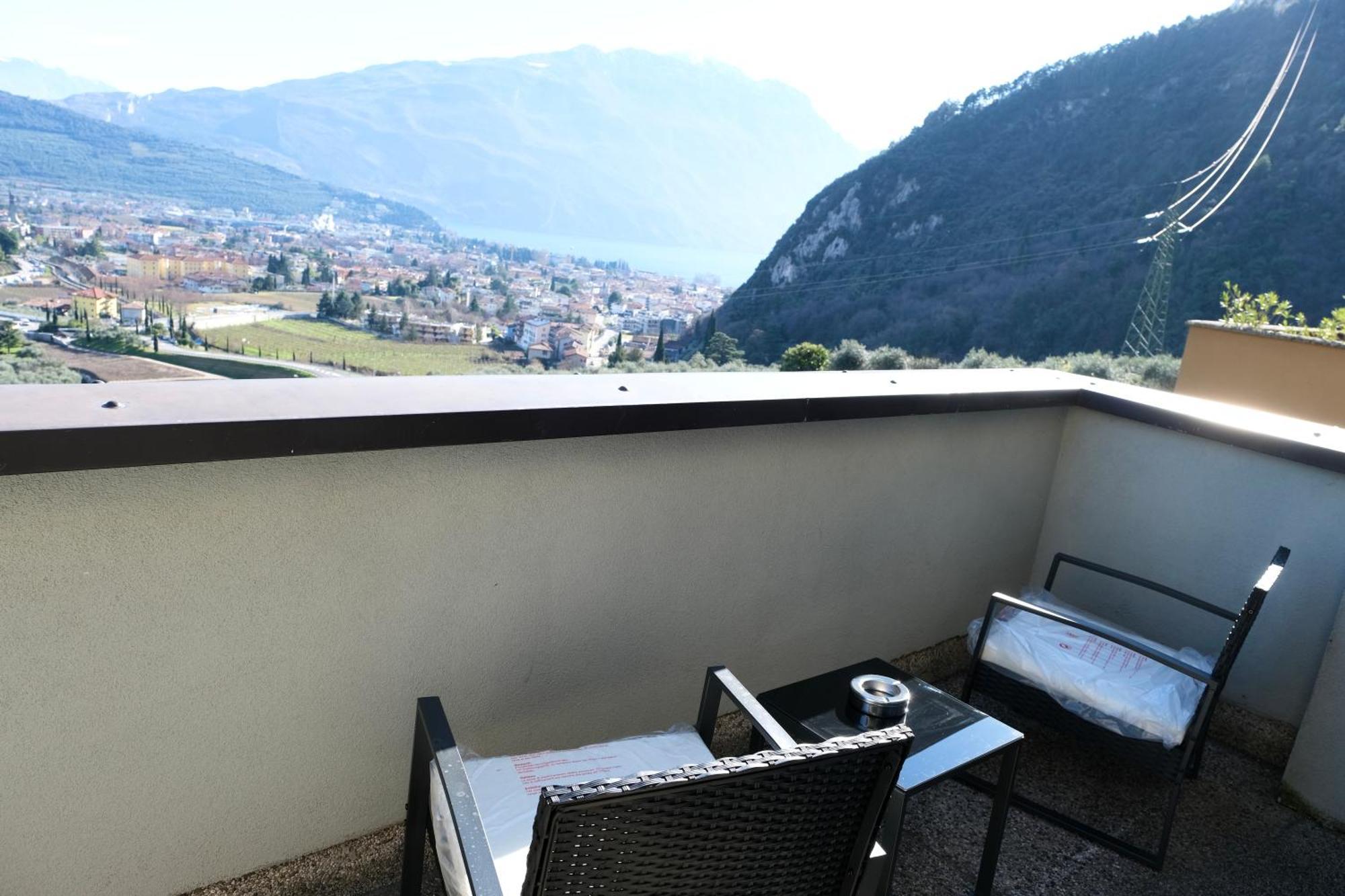 Casa Segantini - Panorama Pool Apartment Gavazzo Nuova Eksteriør billede